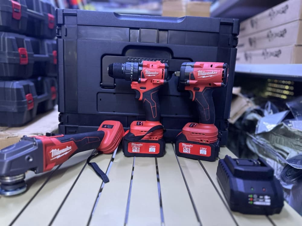 Milwauke set odvijac,busilica,brusilica